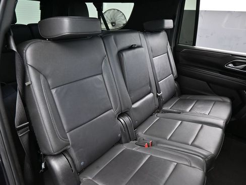 Used 2024 Chevrolet Suburban LT AWD/4WD image 45