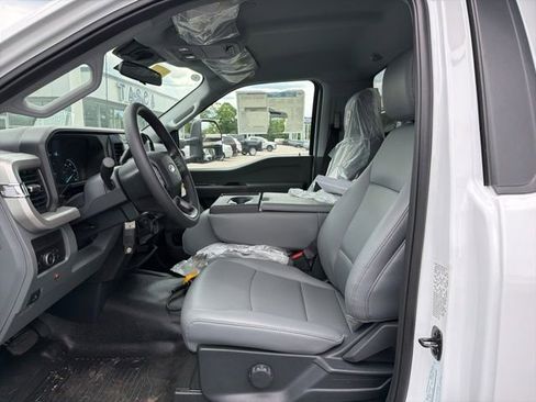 New 2026 Ford F550 4x4 Regular Cab Super Duty image 9