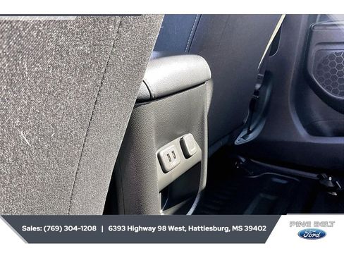 Used 2022 Chevrolet Colorado LT w/ Fleet Safety Package RWD image 25