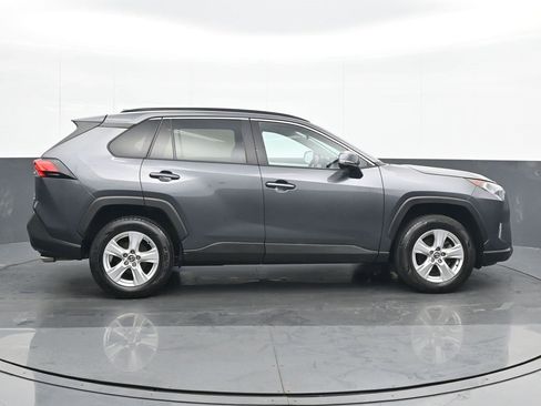 Used 2020 Toyota RAV4 XLE image 7