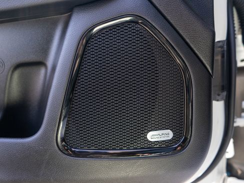 Used 2024 Jeep Compass Limited w/ High Altitude Package image 15