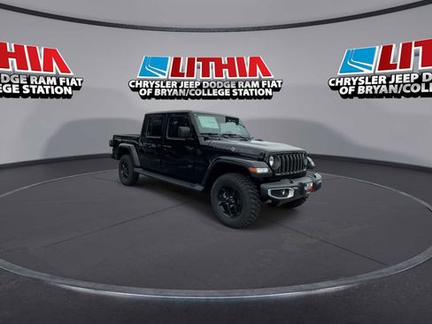 New 2026 Jeep Gladiator Sport image 2