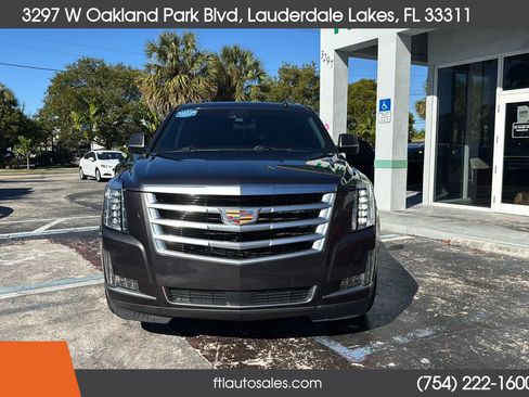 Used 2015 Cadillac Escalade Premium image 5