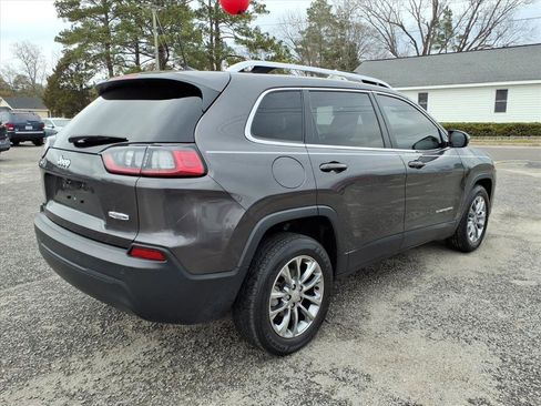 Used 2021 Jeep Cherokee Latitude Plus w/ Sun & Sound Group image 2