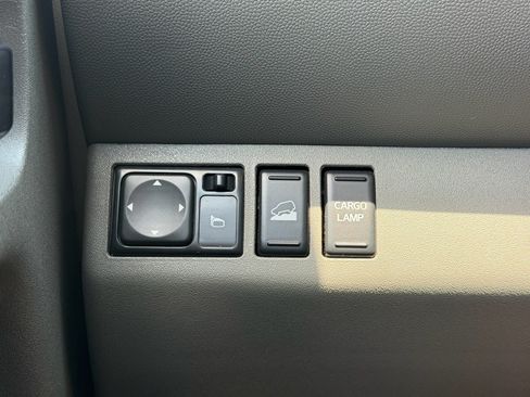 Used 2021 Nissan Frontier SV AWD/4WD image 31