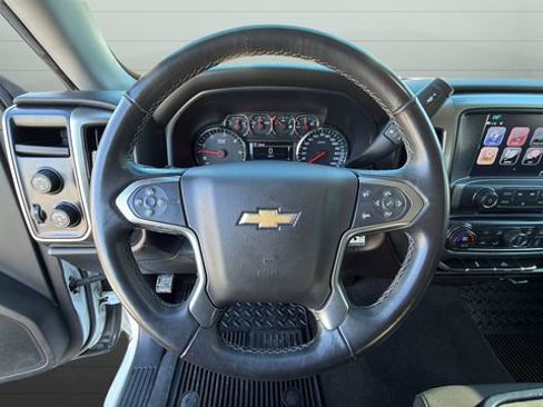 Used 2018 Chevrolet Silverado 1500 LT w/ LT Eassist Package image 11