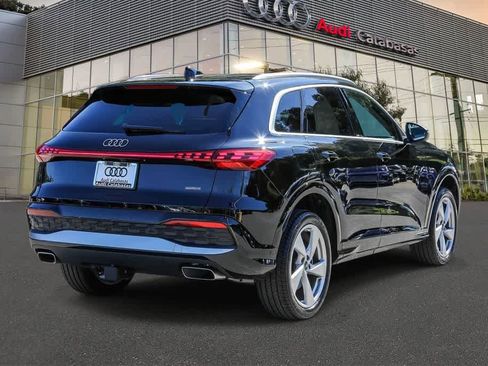 Used 2025 Audi Q5 Premium Plus w/ Premium Plus image 4