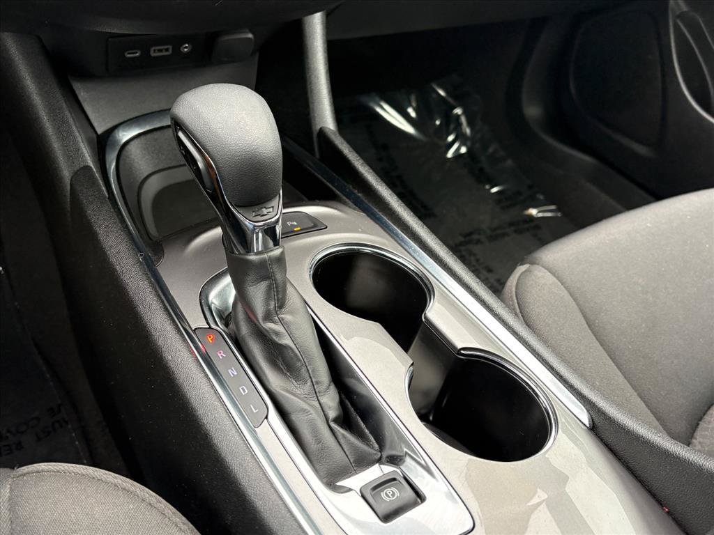 Used 2025 Chevrolet Malibu LT FWD image 24