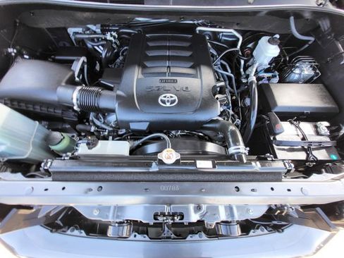 Used 2020 Toyota Sequoia Limited w/ Safety & Convenience Package AWD/4WD image 11