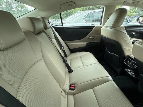 Used 2021 Lexus ES 350 w/ Premium Package FWD image 8