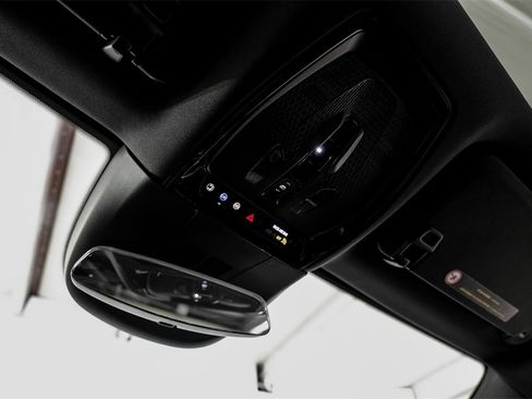 Used 2024 Cadillac Lyriq Tech image 23