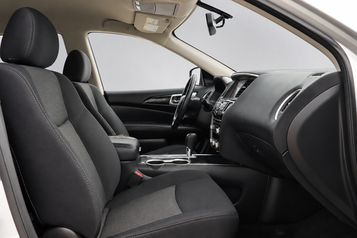 Used 2019 Nissan Pathfinder SV w/ Cargo Package FWD image 24