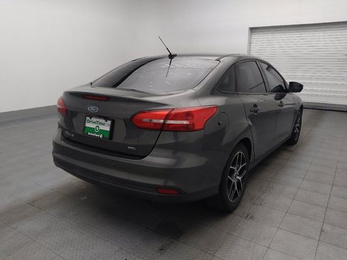 Used 2017 Ford Focus SEL FWD image 9