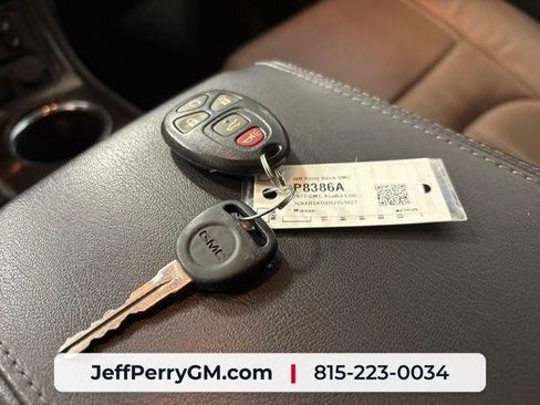 Used 2017 GMC Acadia Limited SLT FWD image 29