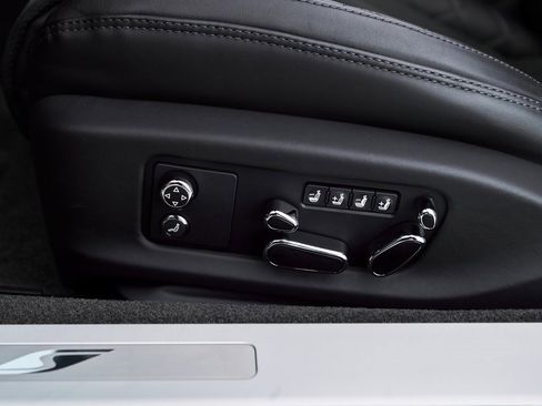 Used 2024 Bentley Continental GT S image 28