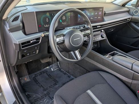 Used 2025 Hyundai Sonata SEL FWD image 14