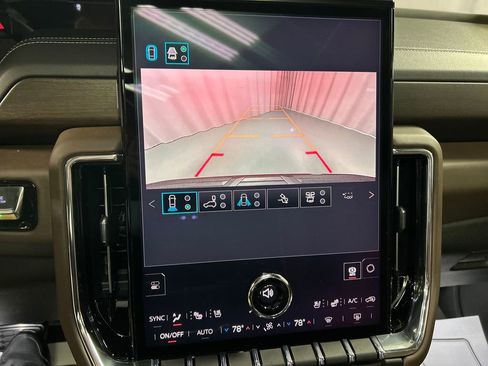 New 2026 GMC Yukon XL Denali Ultimate AWD/4WD image 16