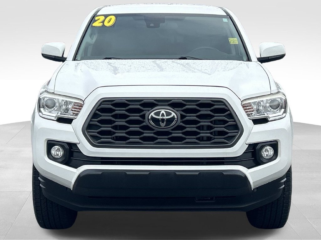 Used 2020 Toyota Tacoma SR5 RWD image 9