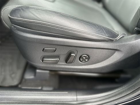 Used 2021 Hyundai Santa Fe Limited image 15