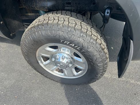 Used 2018 RAM 2500 Tradesman w/ Chrome Appearance Group AWD/4WD image 22