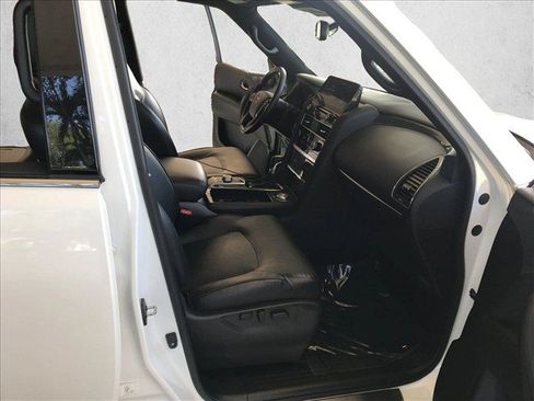 Used 2022 Nissan Armada SL w/ Midnight Edition Package RWD image 21