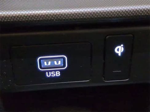 Used 2021 Hyundai Palisade Calligraphy image 36