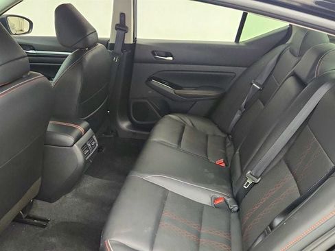 Used 2024 Nissan Altima 2.0 SR image 22