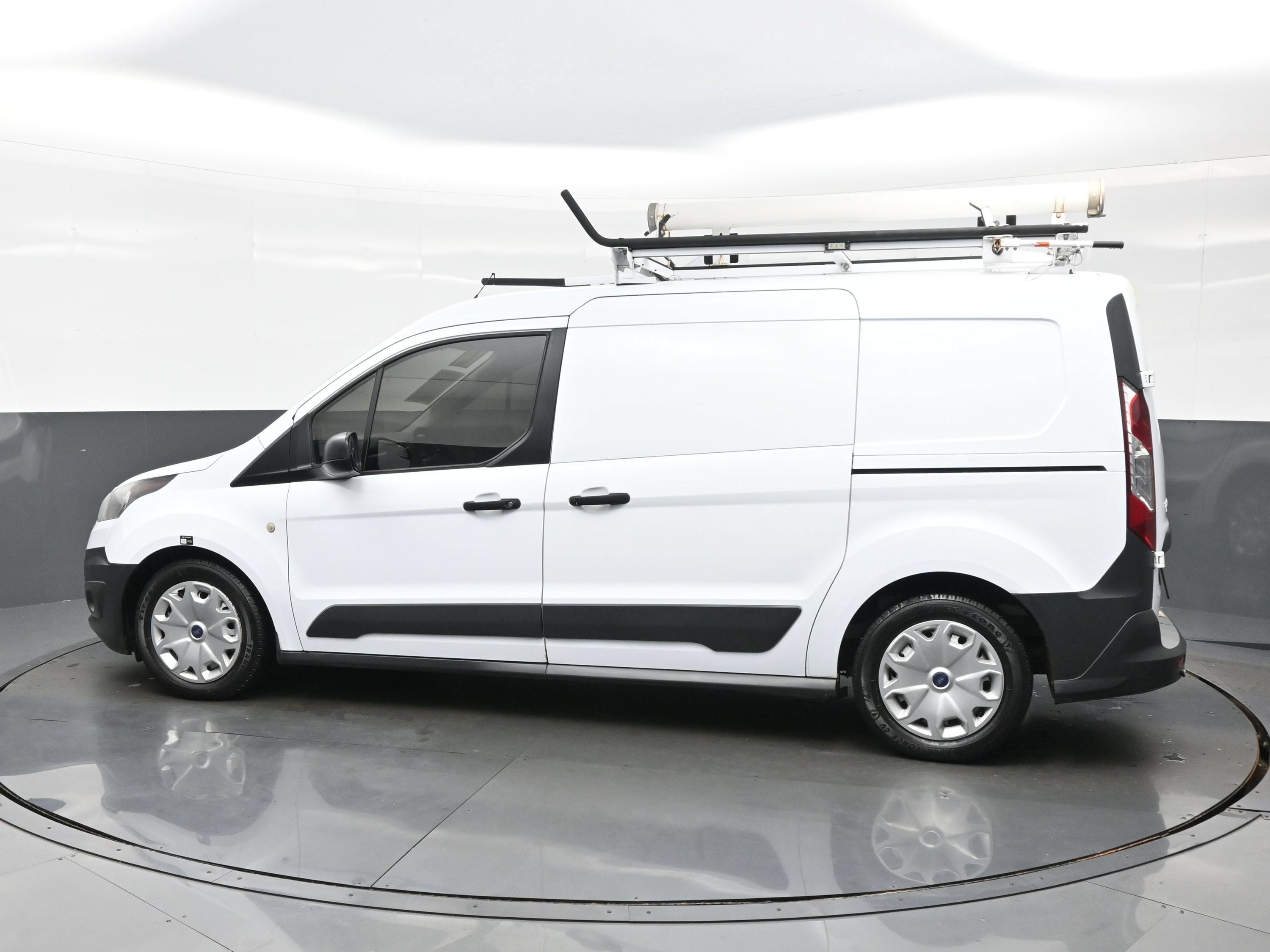 Used 2014 Ford Transit Connect XL FWD image 3