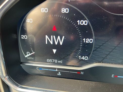 Used 2025 GMC Sierra 2500 AT4 w/ AT4 Premium Plus Package image 10