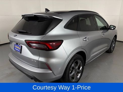 Used 2024 Ford Escape ST-Line AWD/4WD image 11
