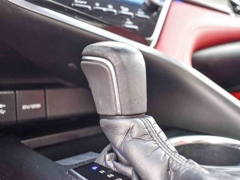 Used 2018 Toyota Camry XSE image 22