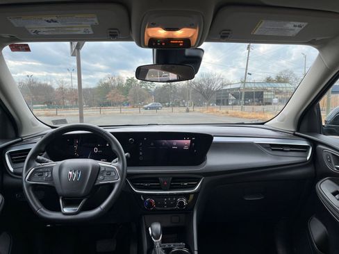 Used 2024 Buick Encore GX Sport Touring image 32