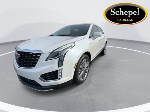 Certified 2025 Cadillac XT5 Premium Luxury w/ LPO, Floor Liner Package image 4
