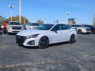 Used 2024 Nissan Altima 2.5 SR video 2