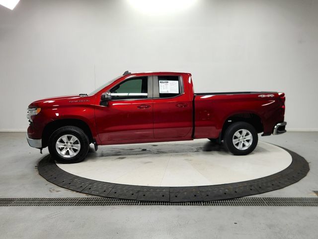 Used 2023 Chevrolet Silverado 1500 LT AWD/4WD image 5