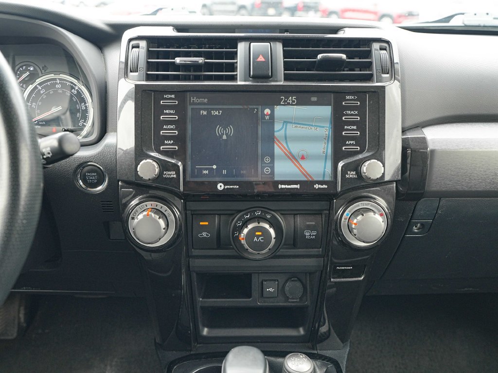Used 2020 Toyota 4Runner TRD Off-Road Premium AWD/4WD image 30