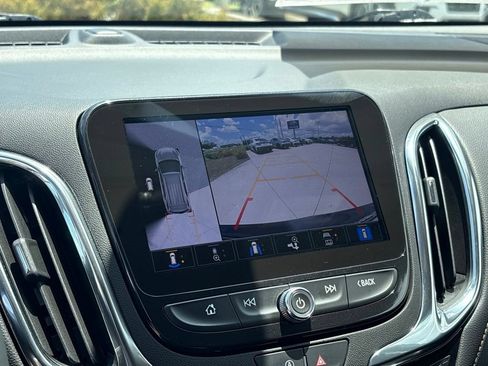 Used 2023 Chevrolet Equinox Premier FWD image 30