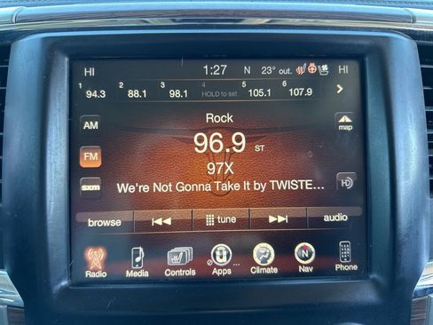 Used 2017 RAM 1500 Laramie w/ Convenience Group image 9