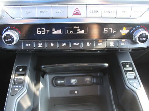 Used 2021 Kia Telluride EX w/ EX Premium Package image 47