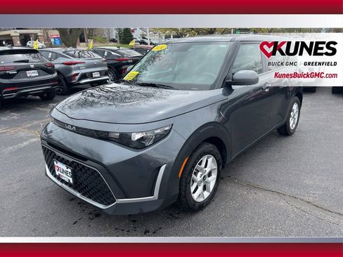 Used 2024 Kia Soul LX w/ Option Group 015 FWD image 12