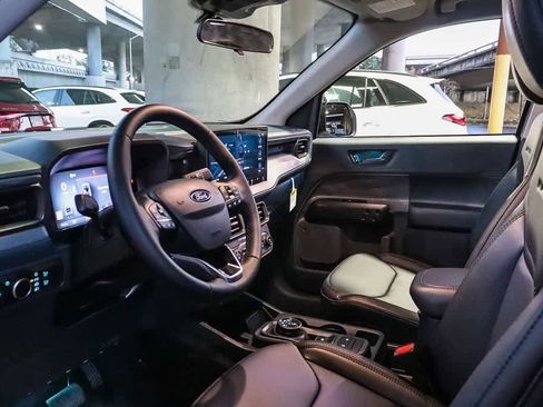 New 2025 Ford Maverick Lariat w/ Black Appearance Package AWD/4WD image 19