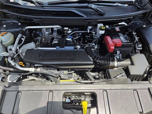 Used 2026 Nissan Rogue SV FWD image 30