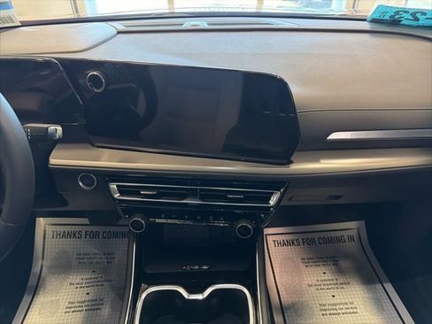 New 2026 Chevrolet Traverse LT image 34