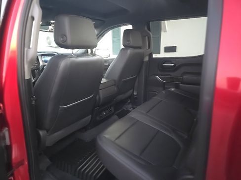Used 2019 GMC Sierra 1500 SLT w/ X31 Off-Road Package image 19