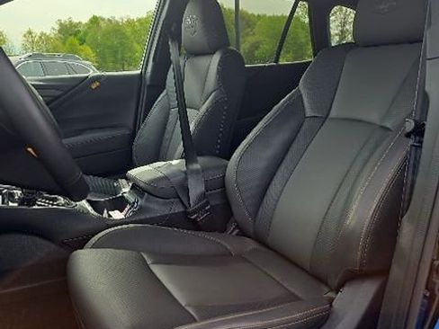 Certified 2025 Subaru Outback Wilderness AWD/4WD image 9
