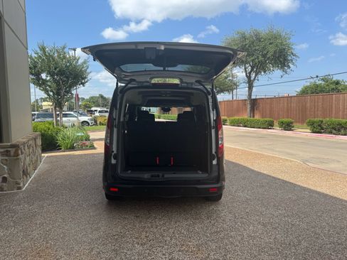 Used 2022 Ford Transit Connect XL FWD image 14