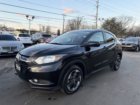 Used 2018 Honda HR-V EX-L image 1