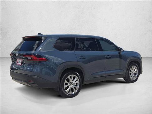 Used 2026 Toyota Grand Highlander FWD image 5