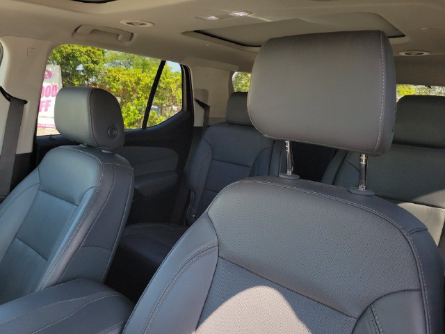 Used 2020 Chevrolet Traverse Premier FWD image 19