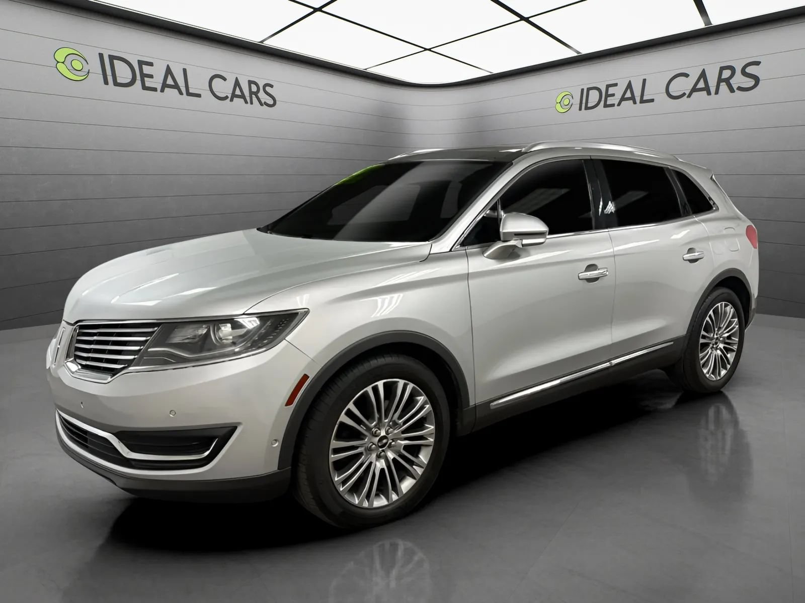 Used 2017 Lincoln MKX Reserve w/ Driver Assistance Package FWD image 1